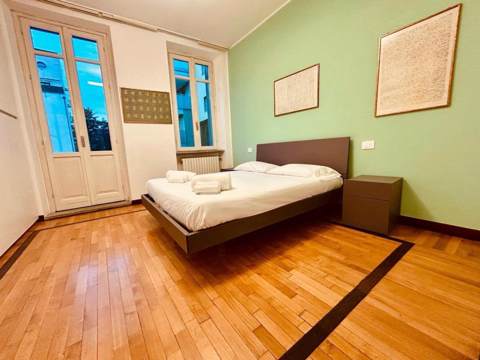 Apartamento Kibilu - Via Medaglie D'Oro Centro Citta Con Parcheggio Varese Exterior foto